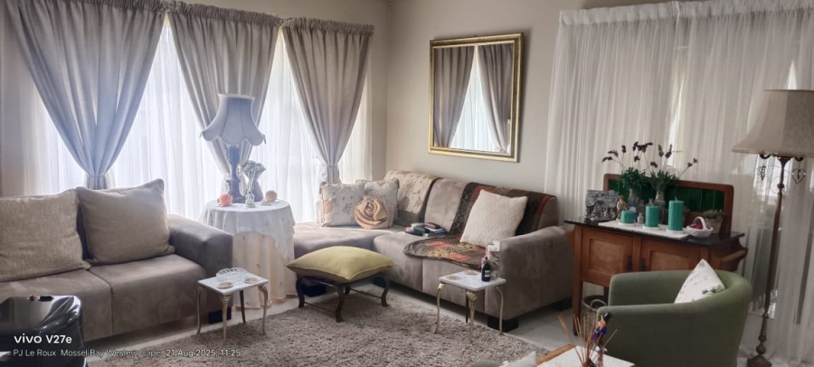 3 Bedroom Property for Sale in Hartenbos Central Western Cape